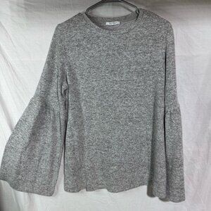 Zara Trafaluc gray bell sleeve top Size Large